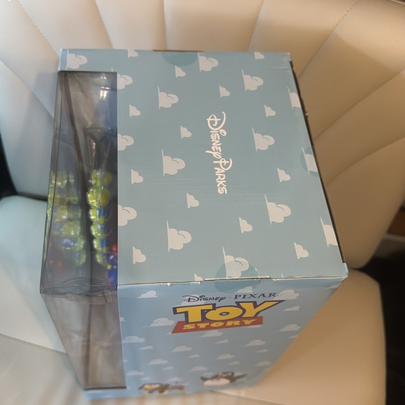 Disney Parks -Toy Story Memorabilia -Space Crane Claw Machine (sold out online) - Picture 3 of 15